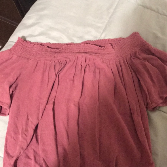 Two shirts - Picture 2 of 5